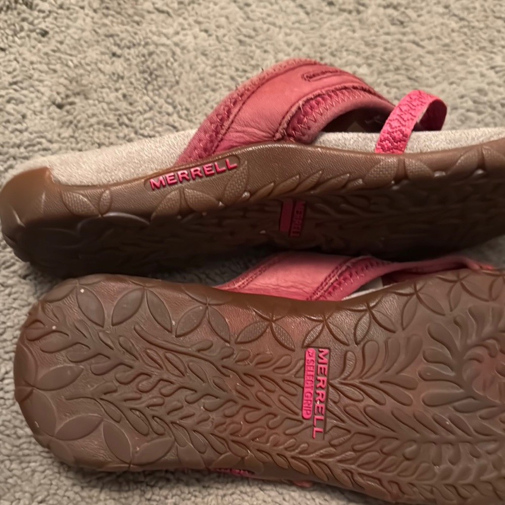 Merrell Raspberry Slide Sandals - Picture 5 of 5